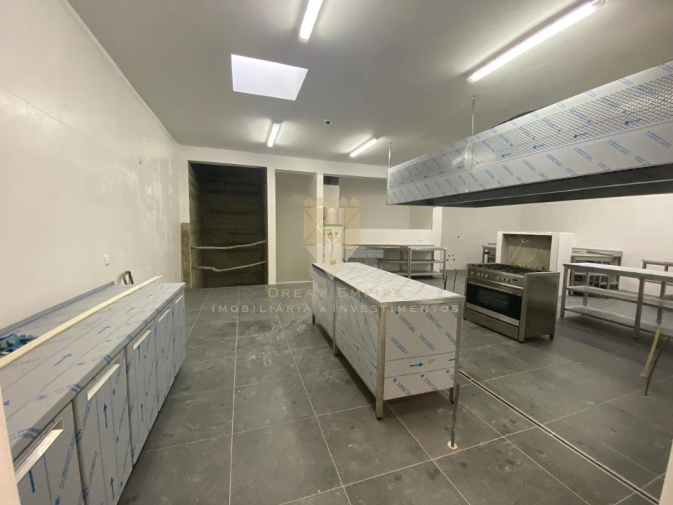 Quinta T0 para Venda em Paço de Sousa Foto 4