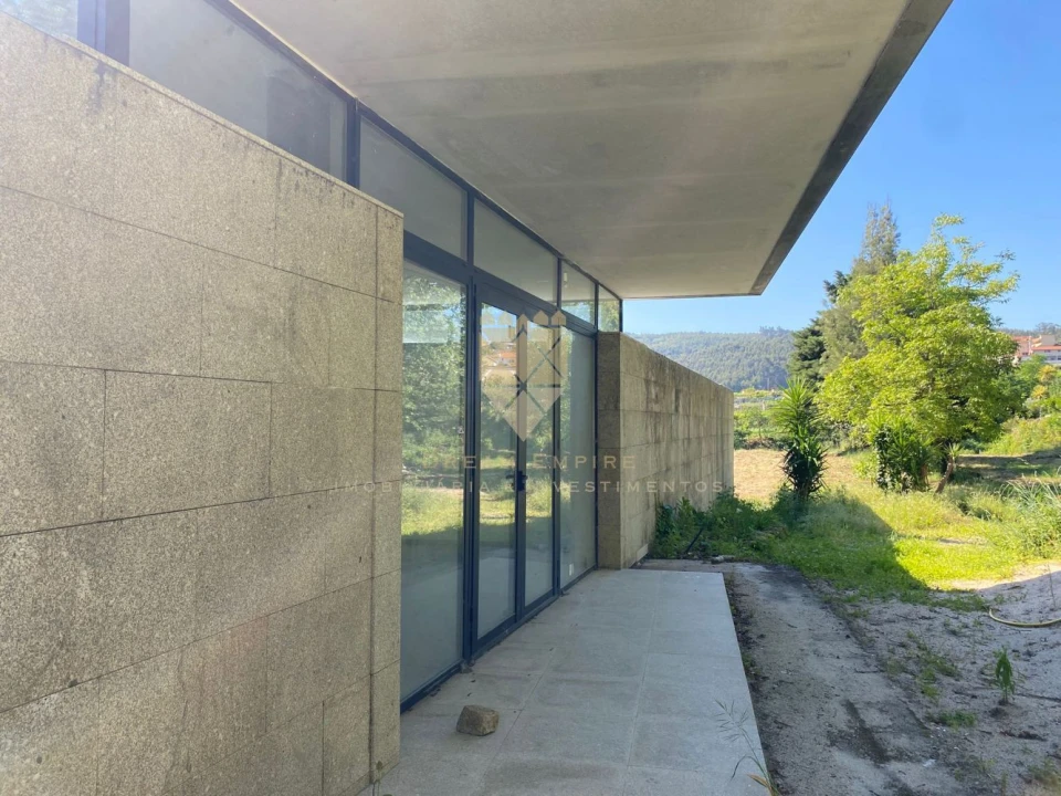 Quinta T0 para Venda em Paço de Sousa Foto 9