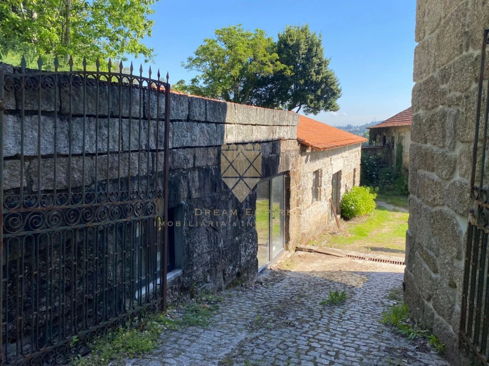 Quinta T0 para Venda em Paço de Sousa Foto 15