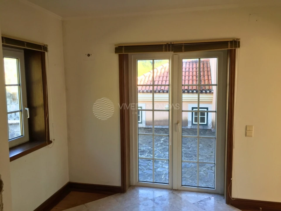 Moradia T6 para Venda em Queluz e Belas Foto 22