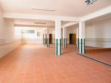 Moradia T6 para Venda em Queluz e Belas