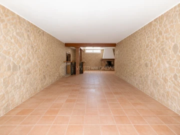 Moradia T6 para Venda em Queluz e Belas