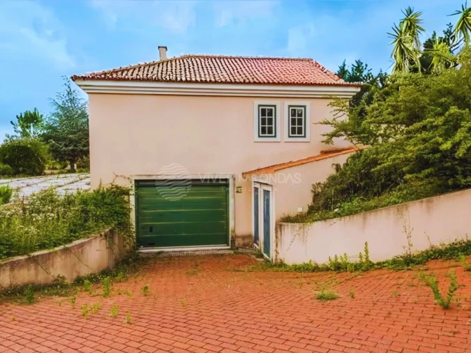 Moradia T6 para Venda em Queluz e Belas Foto 2