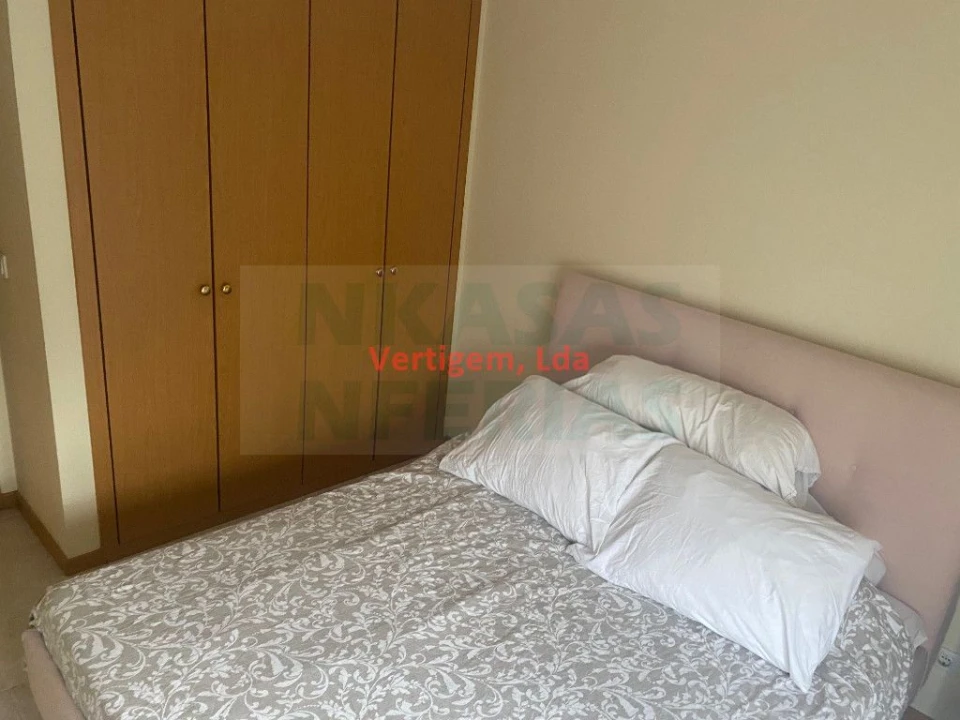 Apartamento T3 para Venda em Portimão Foto 9
