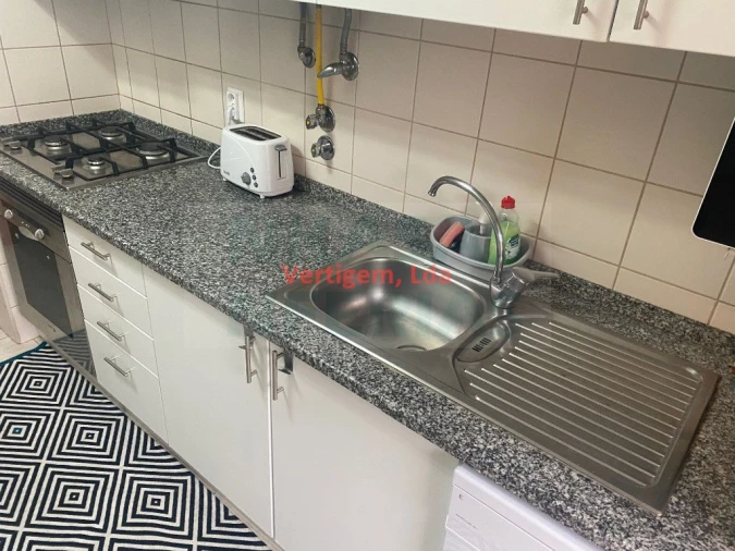 Apartamento T3 para Venda em Portimão Foto 6