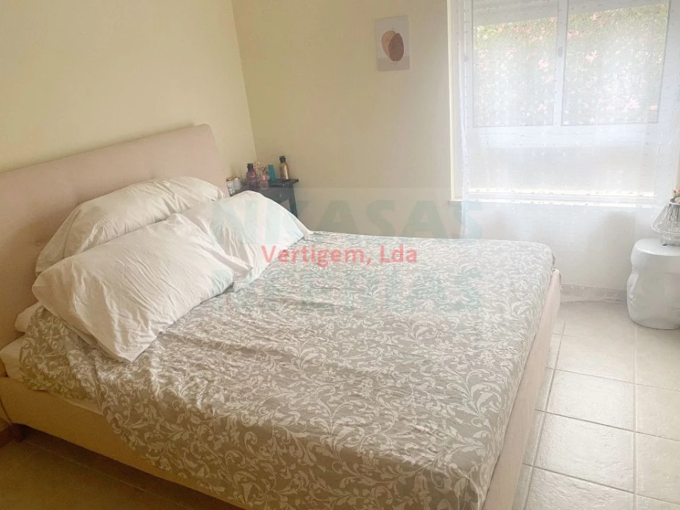 Apartamento T3 para Venda em Portimão Foto 3