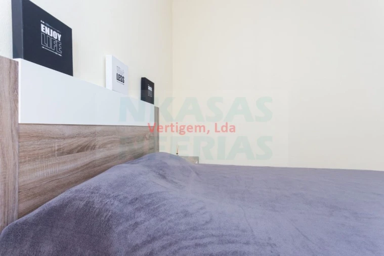 Apartamento T1 para Venda em Portimão Foto 11