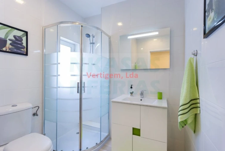 Apartamento T1 para Venda em Portimão Foto 14