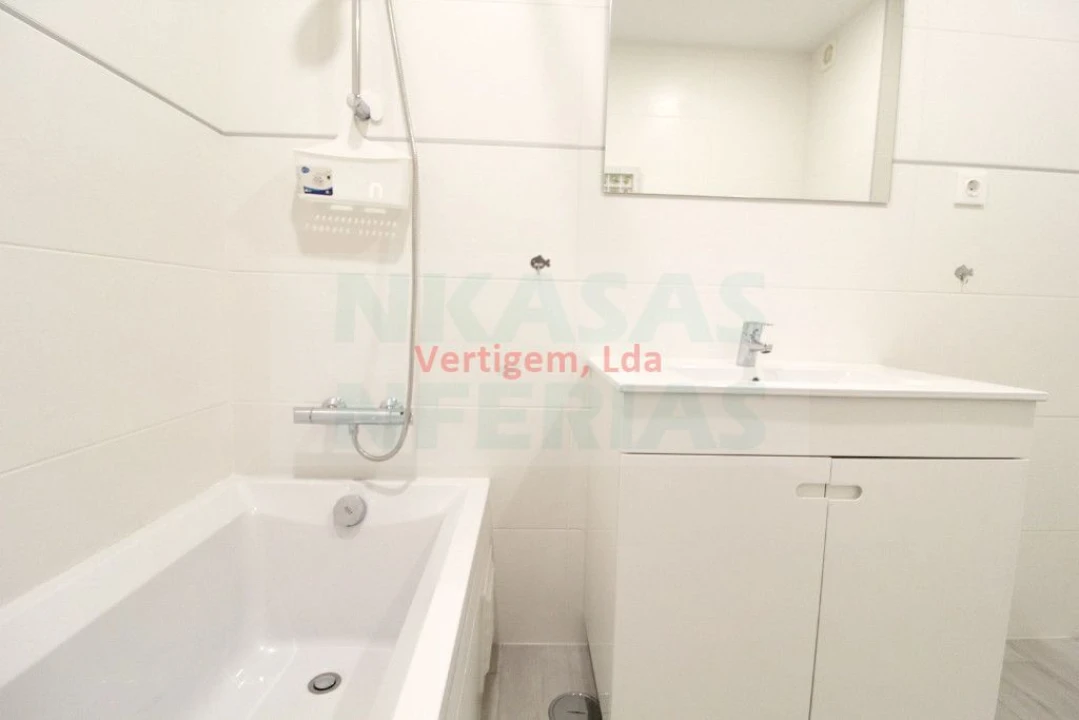 Apartamento T1 para Venda em Portimão Foto 20