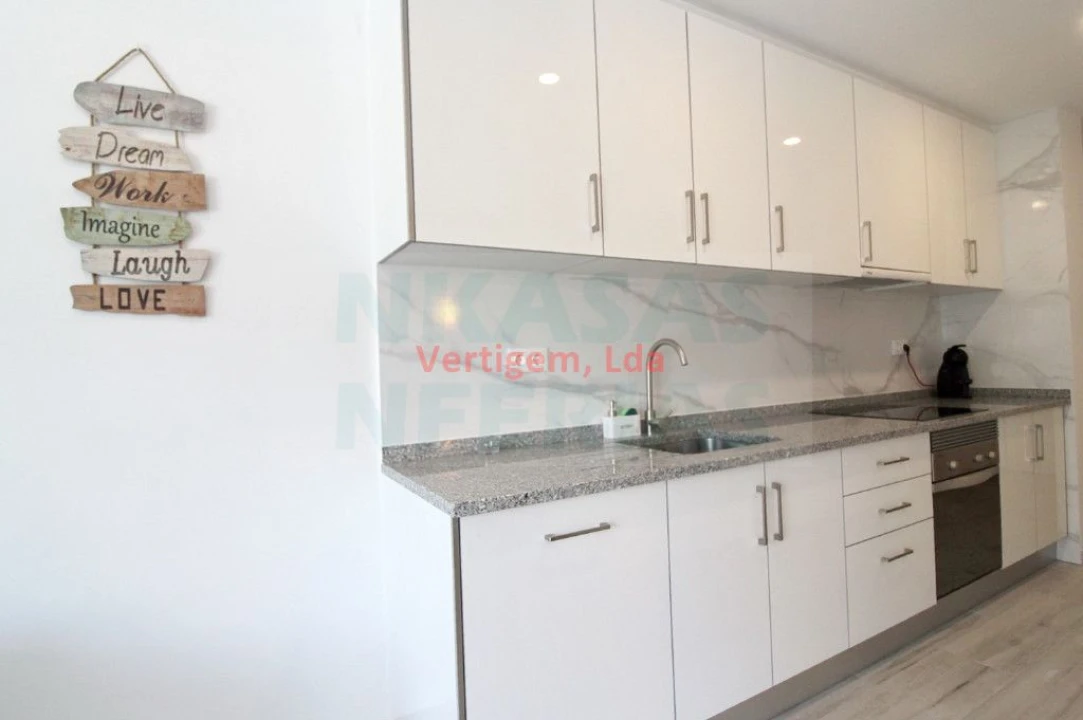 Apartamento T1 para Venda em Portimão Foto 10