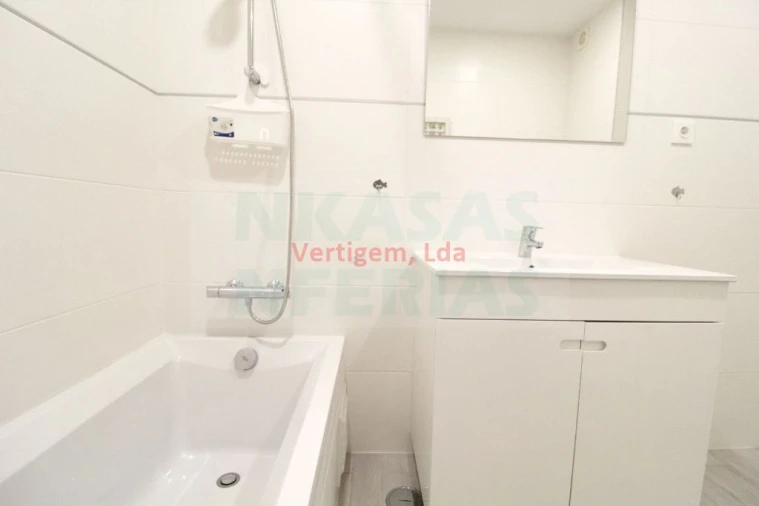 Apartamento T1 para Venda em Portimão Foto 20