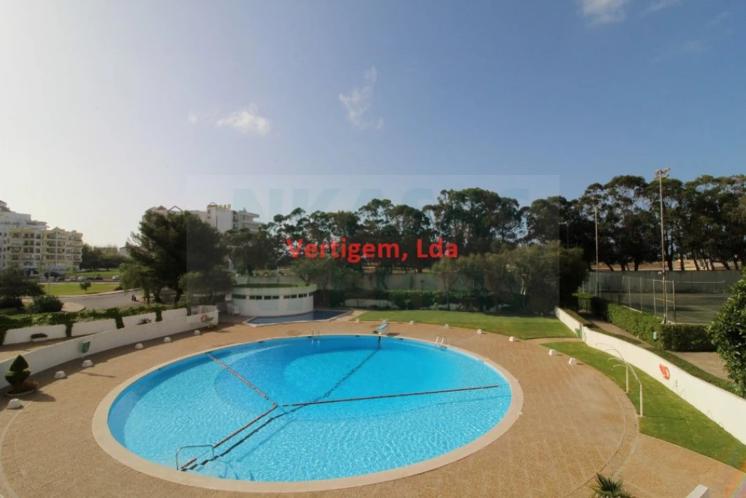 Apartamento T1 para Venda em Portimão Foto 2