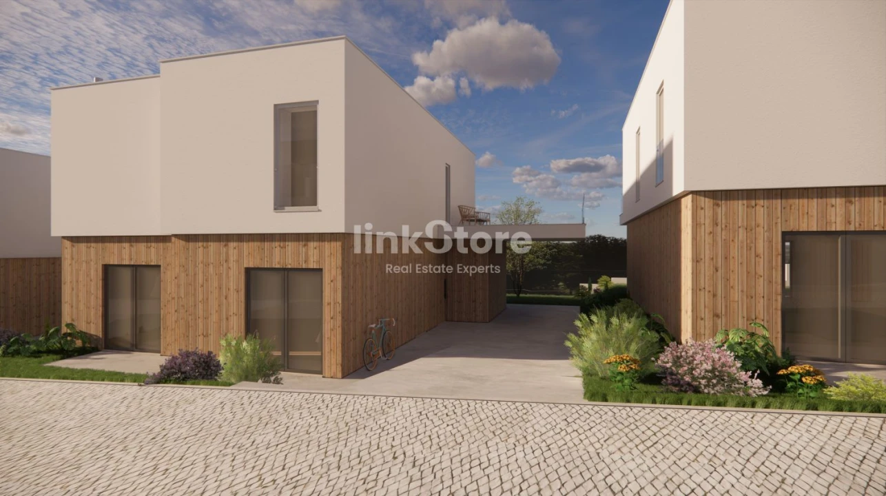 Moradia T4 para Venda em Santa Maria e São Miguel, São Martinho, São Pedro Penaferrim Foto 4