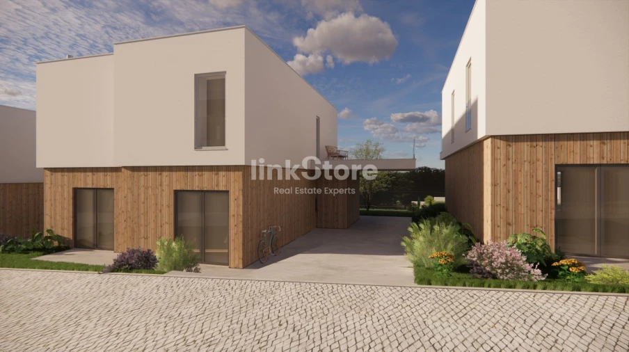 Moradia T4 para Venda em Santa Maria e São Miguel, São Martinho, São Pedro Penaferrim Foto 4