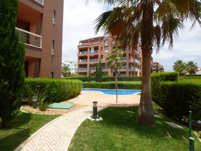 Apartamento T1 para Venda em Portimão Foto 3