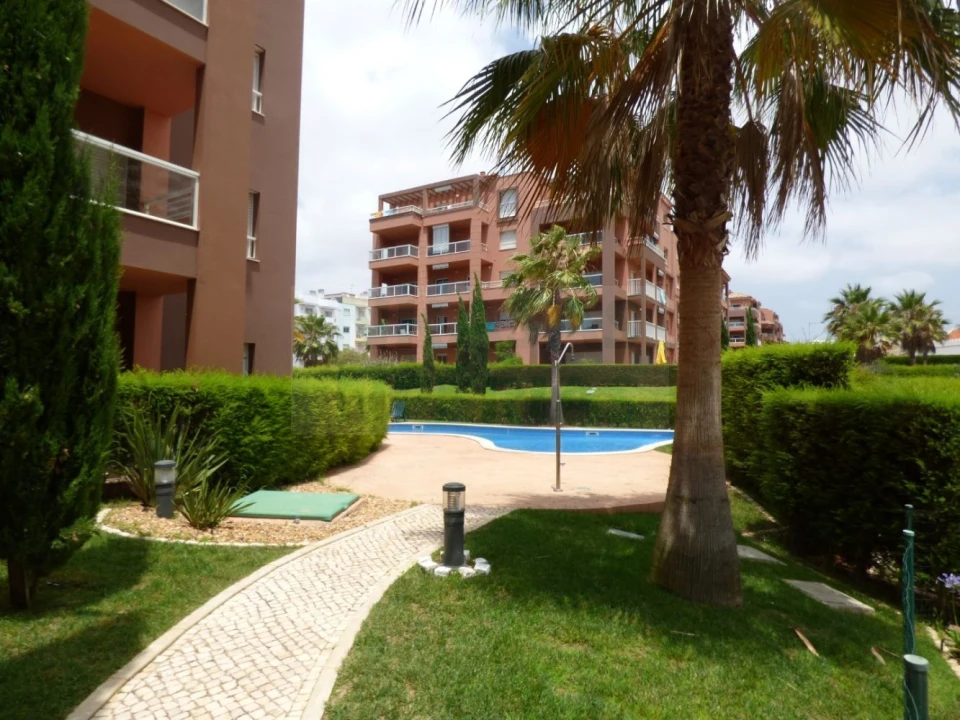 Apartamento T1 para Venda em Portimão Foto 3