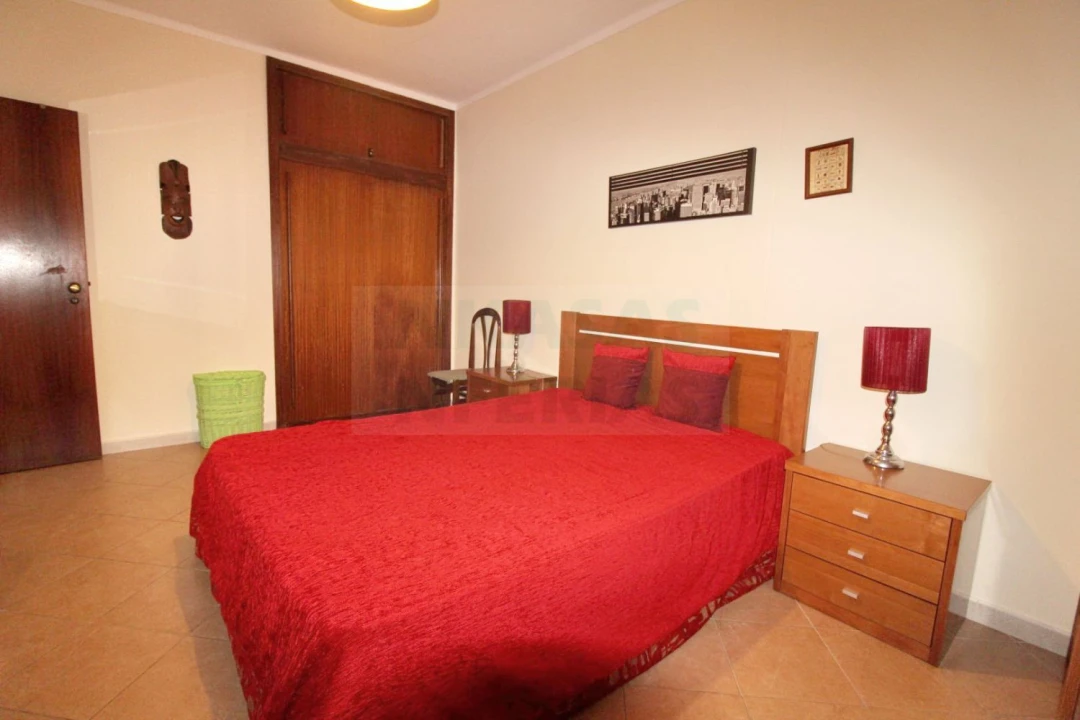 Apartamento T1 para Venda em Portimão Foto 10