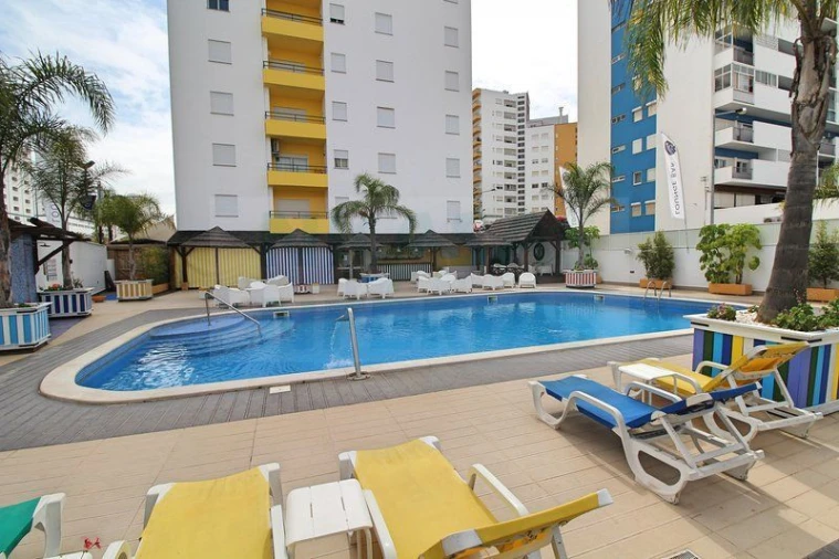 Apartamento T1 para Venda em Portimão Foto 3