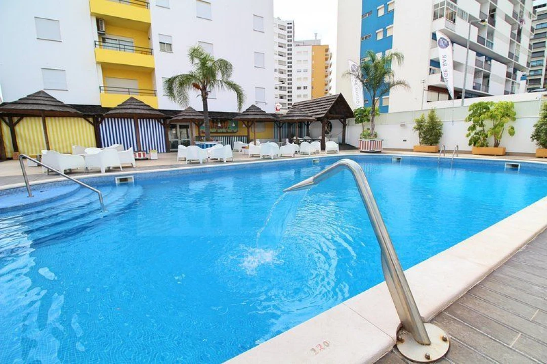 Apartamento T1 para Venda em Portimão Foto 2
