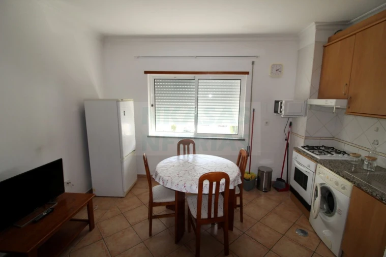 Apartamento T1 para Venda em Portimão Foto 5