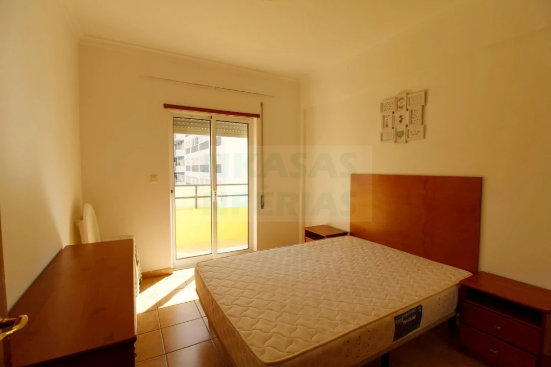 Apartamento T1 para Venda em Portimão Foto 7