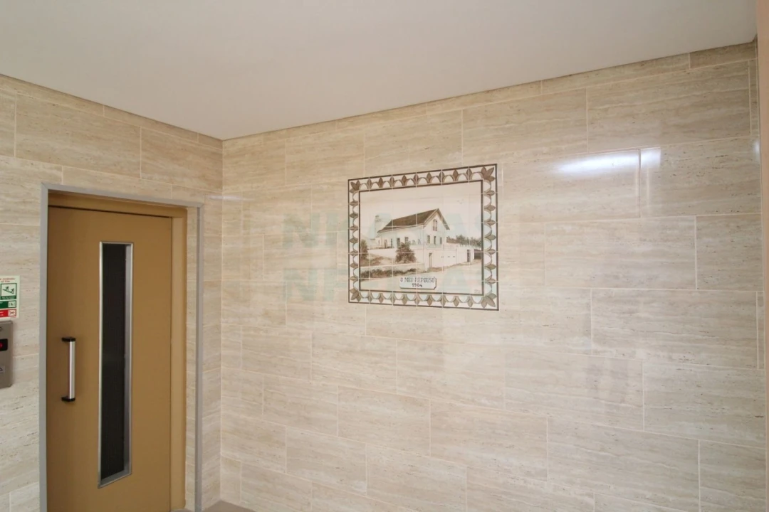 Apartamento T1 para Venda em Portimão Foto 16