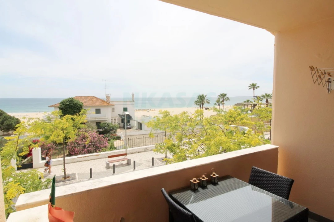 Apartamento T1 para Venda em Portimão Foto 2