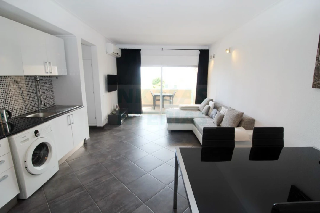 Apartamento T1 para Venda em Portimão Foto 3