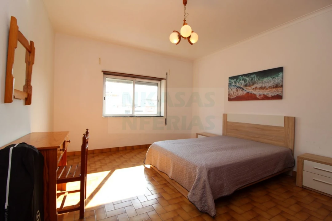 Apartamento T1 para Venda em Portimão Foto 12
