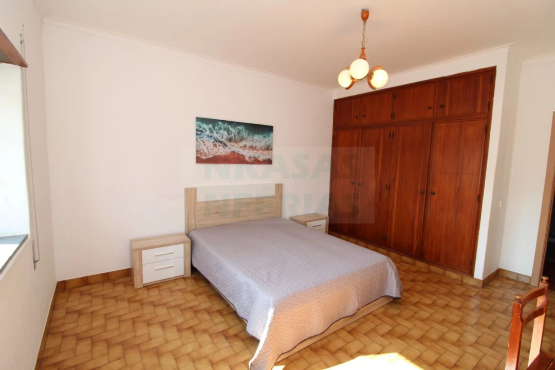 Apartamento T1 para Venda em Portimão Foto 11