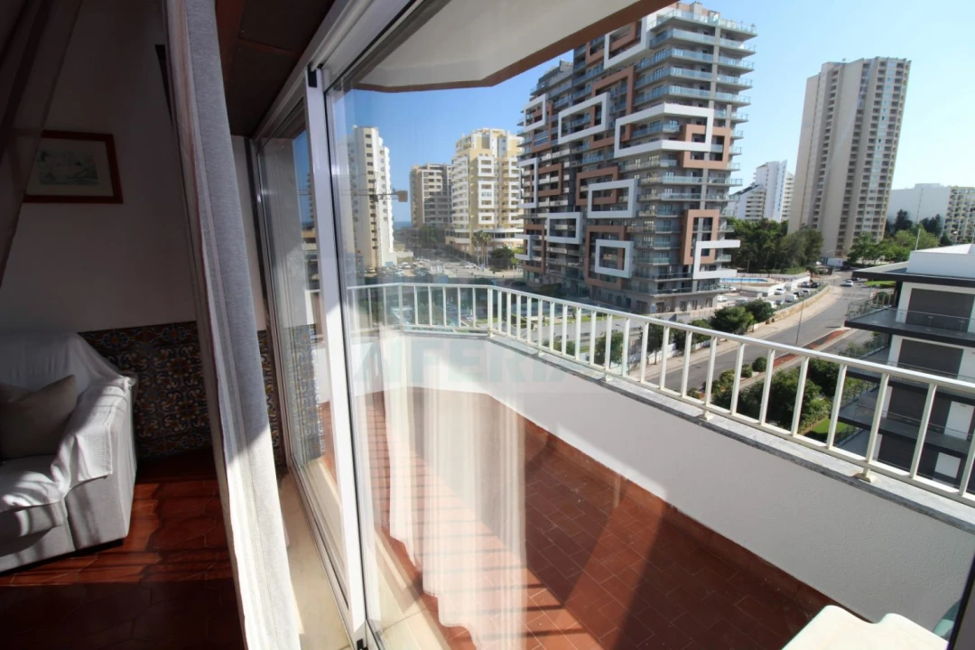 Apartamento T1 para Venda em Portimão Foto 9