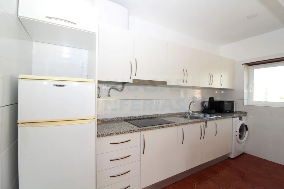 Apartamento T1 para Venda em Portimão Foto 3