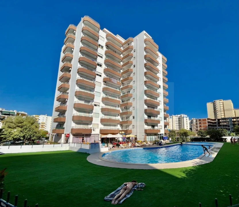 Apartamento T1 para Venda em Portimão Foto 1