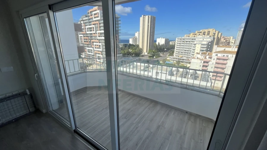 Apartamento T1 para Venda em Portimão Foto 7