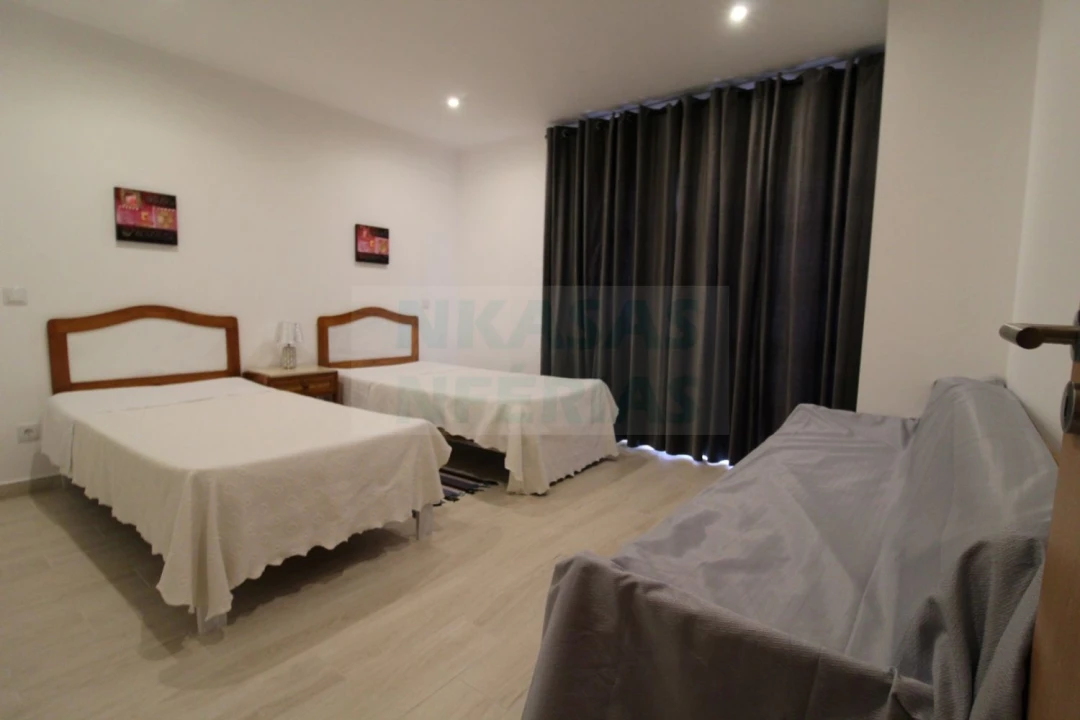 Apartamento T1 para Venda em Portimão Foto 12