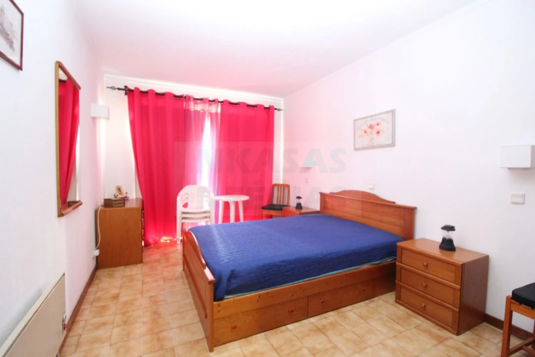 Apartamento T1 para Venda em Portimão Foto 6