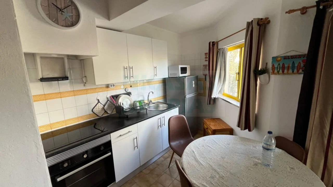 Apartamento T1 para Venda em Portimão Foto 4