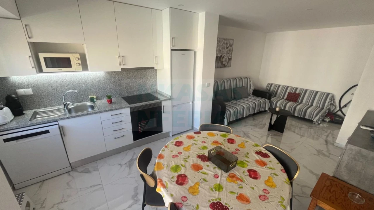 Apartamento T1 para Venda em Portimão Foto 3