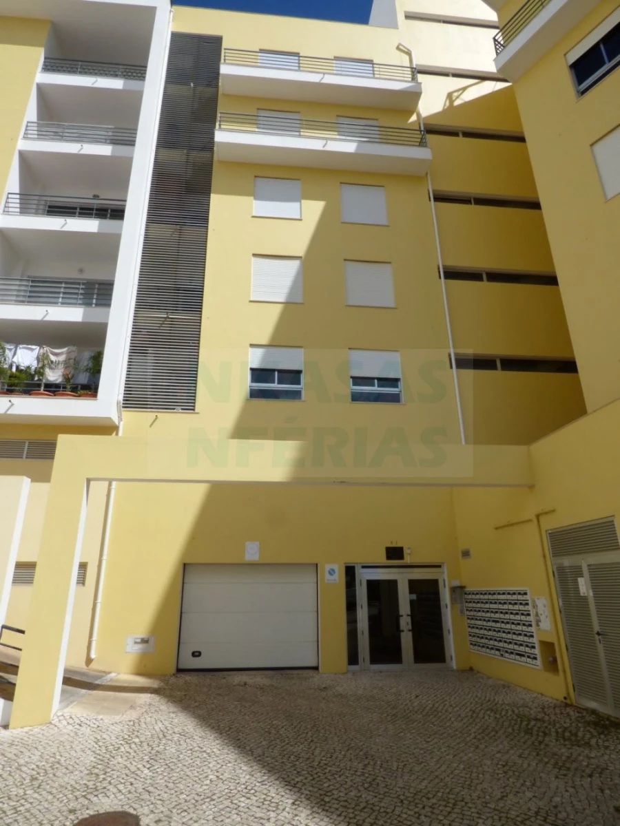 Apartamento T2 para Venda em Portimão Foto 13