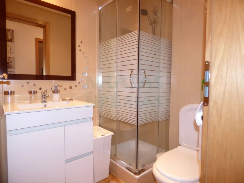Apartamento T2 para Venda em Portimão Foto 10