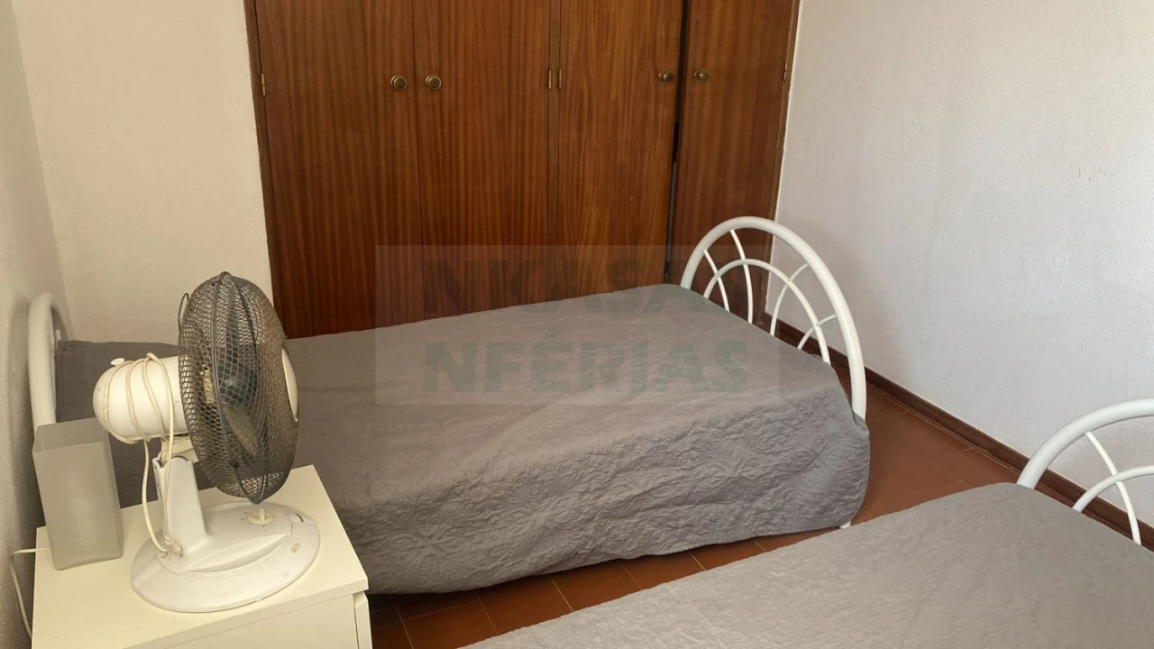 Apartamento T2 para Venda em Portimão Foto 13