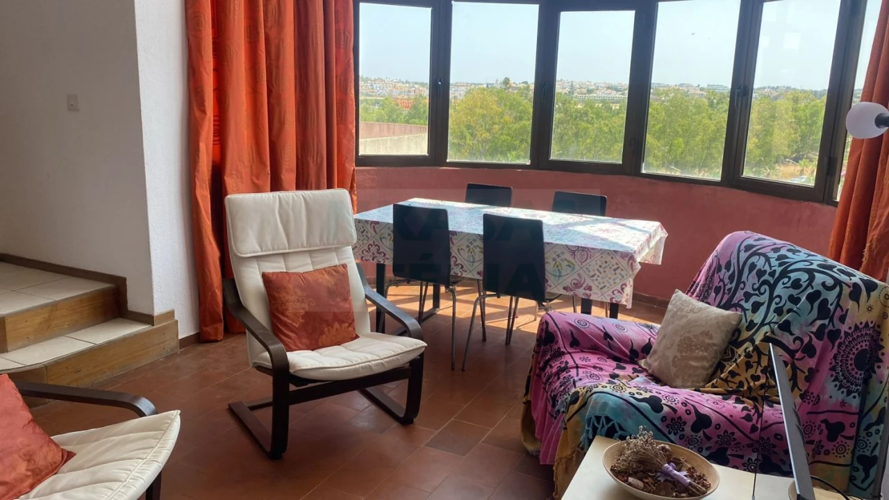 Apartamento T2 para Venda em Portimão Foto 8