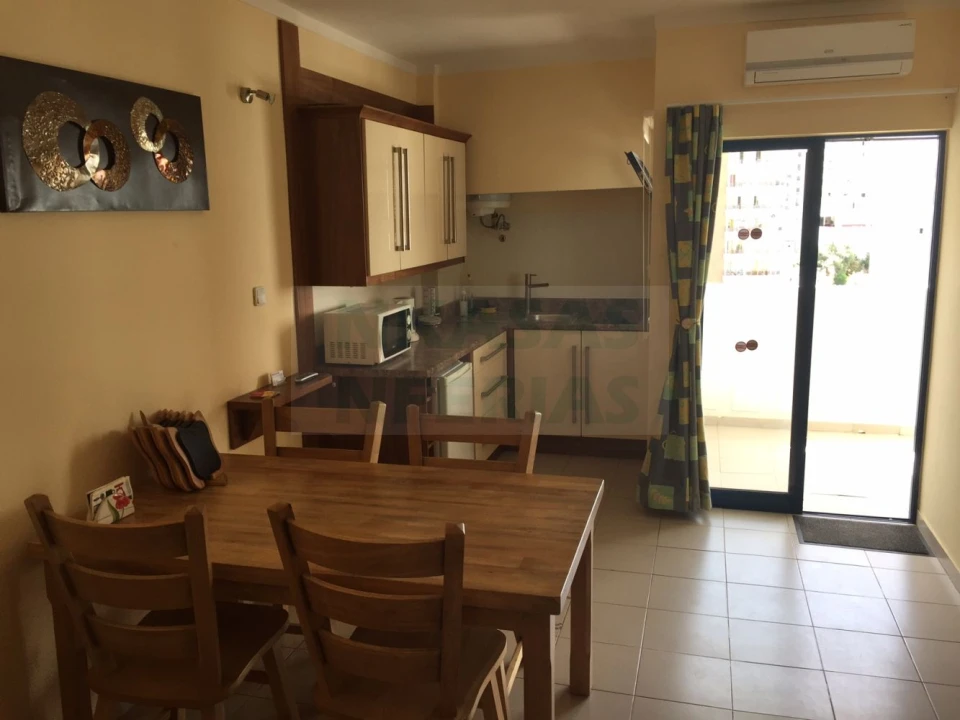 Apartamento T1 para Venda em Portimão Foto 4