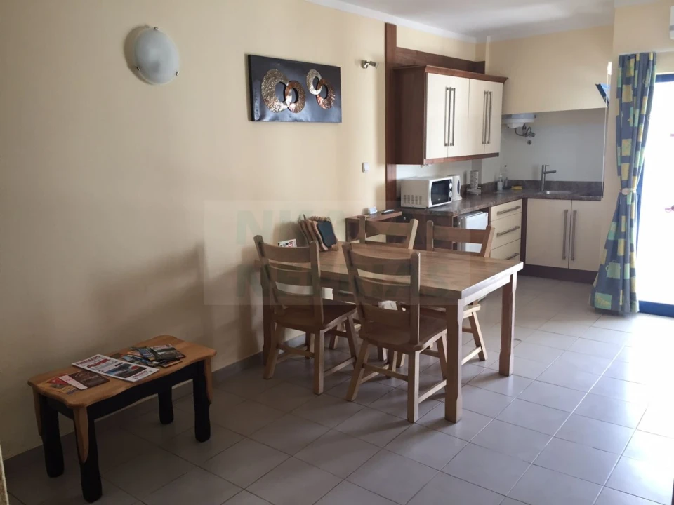 Apartamento T1 para Venda em Portimão Foto 6