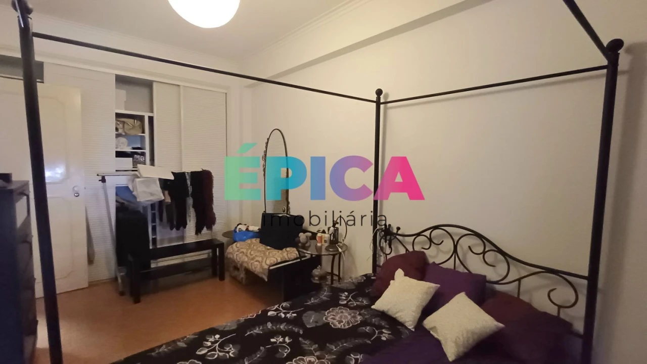 Apartamento T6 para Venda em Póvoa de Santo Adrião e Olival Basto Foto 28