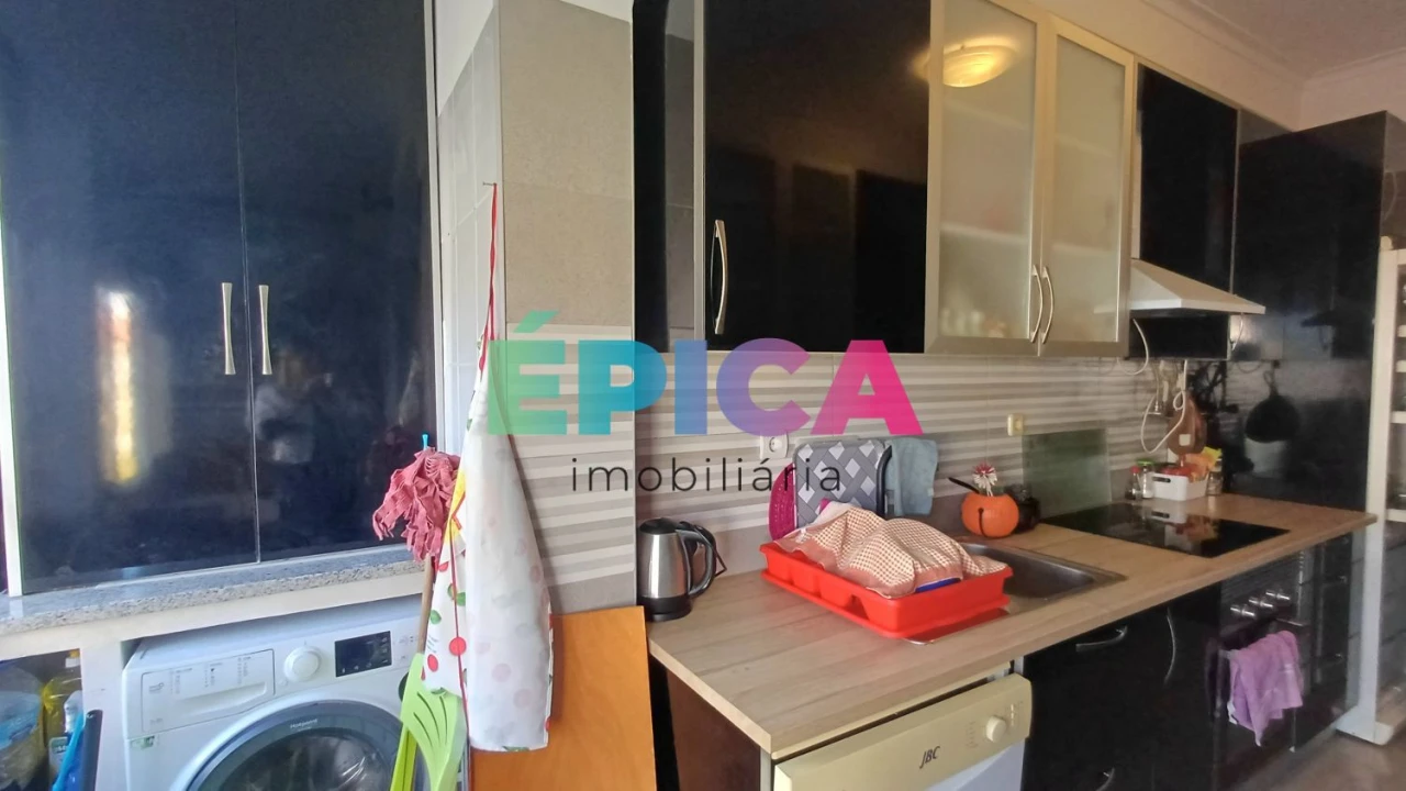 Apartamento T6 para Venda em Póvoa de Santo Adrião e Olival Basto Foto 22