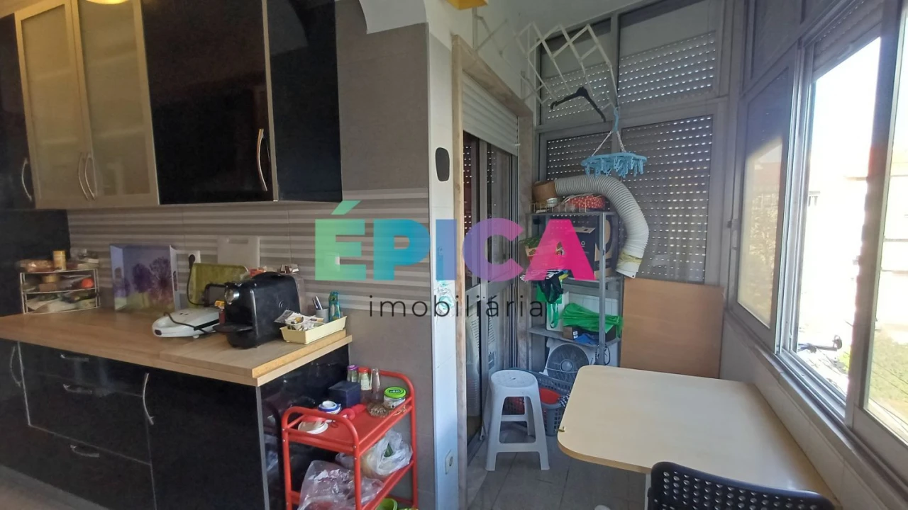 Apartamento T6 para Venda em Póvoa de Santo Adrião e Olival Basto Foto 21