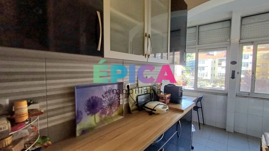 Apartamento T6 para Venda em Póvoa de Santo Adrião e Olival Basto Foto 20