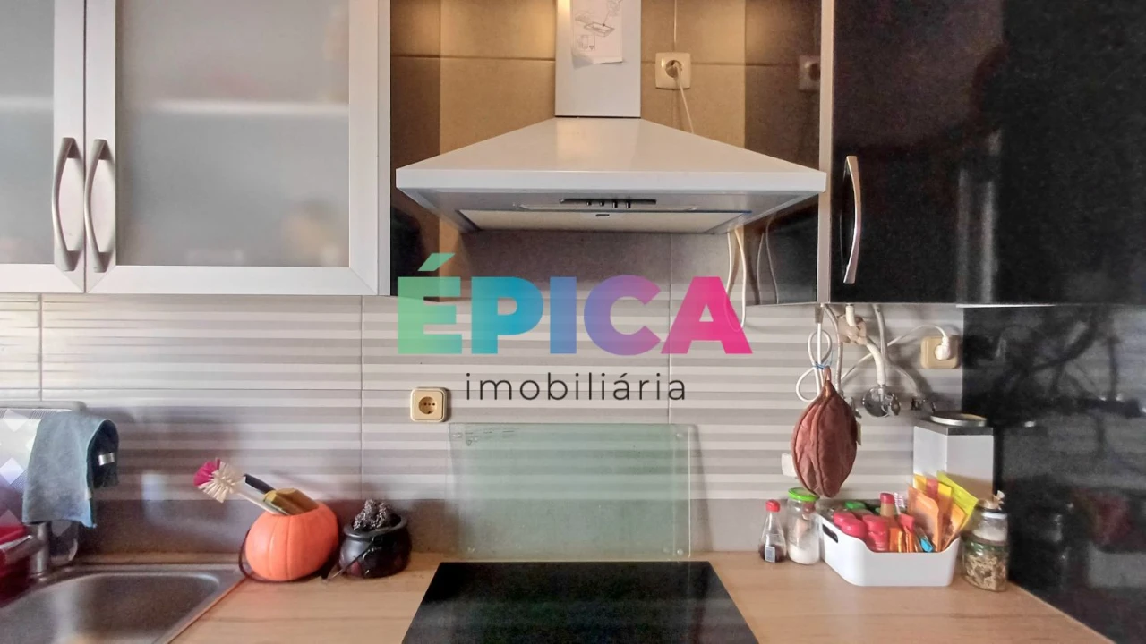 Apartamento T6 para Venda em Póvoa de Santo Adrião e Olival Basto Foto 16