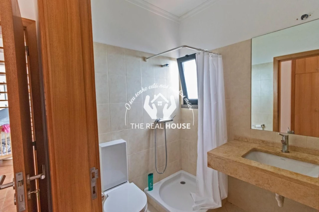 Quinta T3 para Venda em Porto Moniz Foto 19